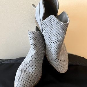 Brand New Expression Low Cut Boots - Size 6